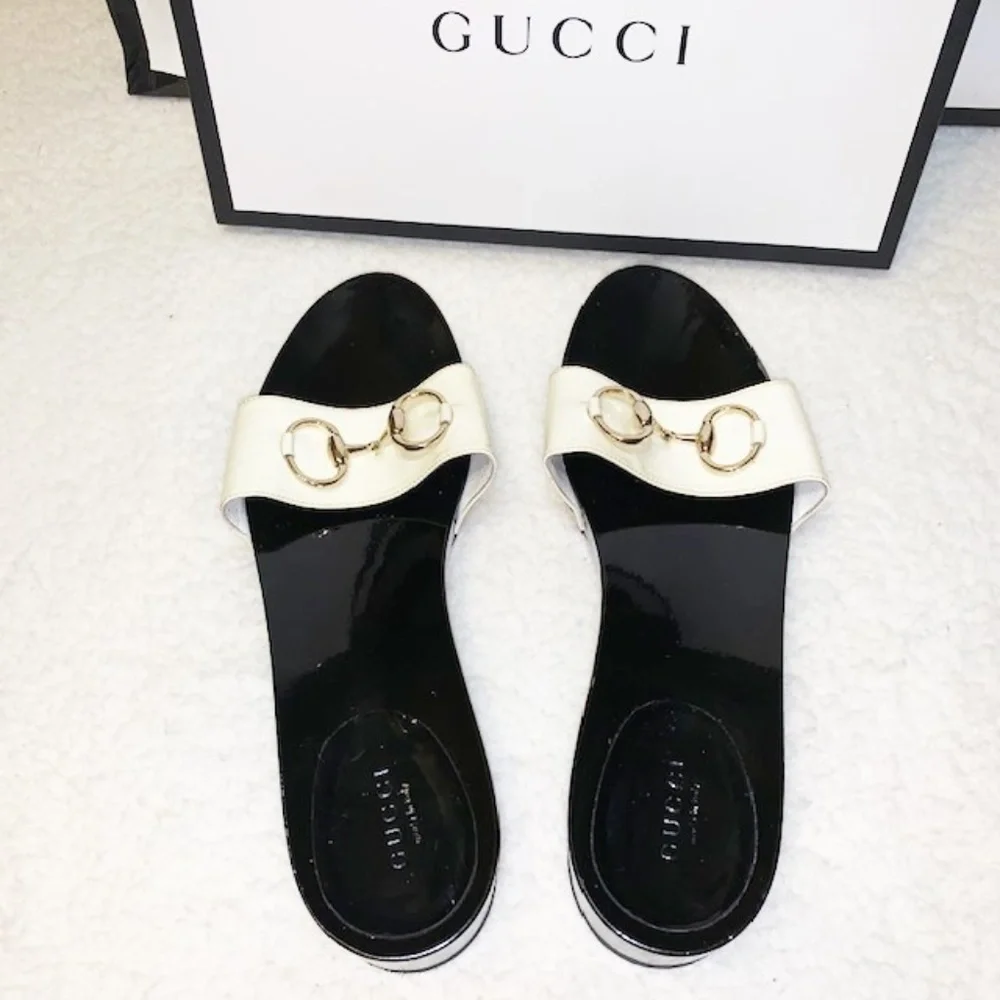 Authentic GUCCI Vitello Vernice Icon Bit Wood Clogs - Picture 1 of 12